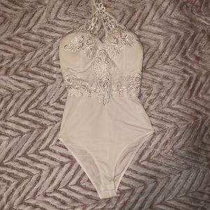 WHITE BODYSUIT
